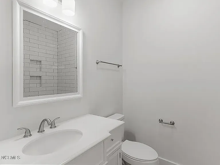 4213 Spirea Dr #B — Photo 13