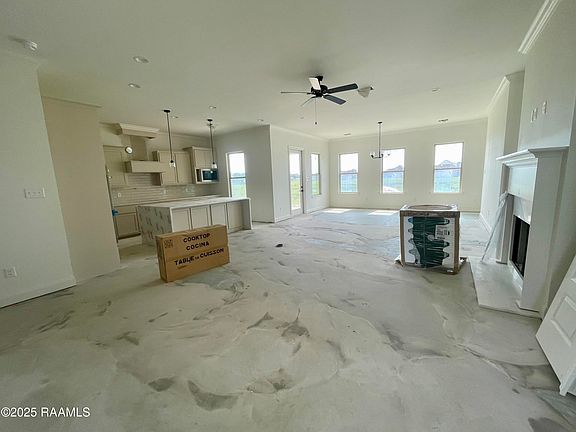 3rd image of 111 Candy Cane Ln