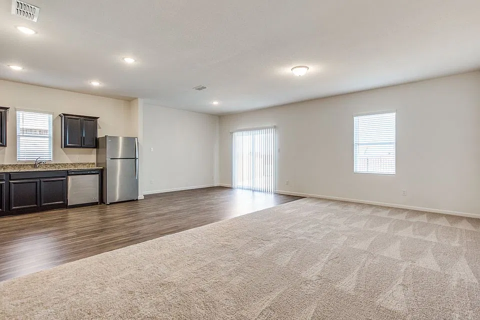 212 Briar Cove - 13 — Photo 4