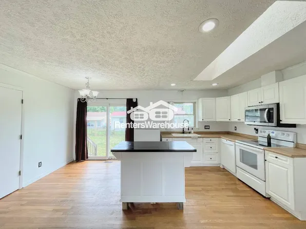 800 Catalina Dr, Newport News, VA 23608