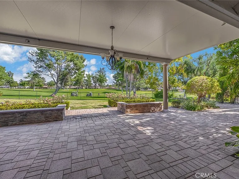 6042 Foxfield Ln — Photo 16