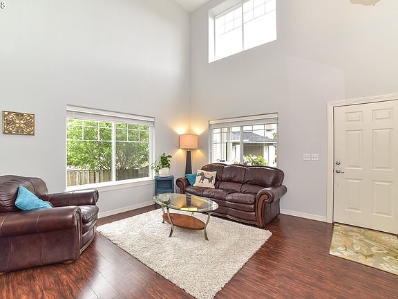 3rd image of 18404 SE 42nd Cir