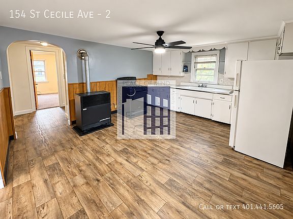 2nd image of 154 Saint Cecile Ave #2