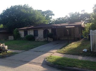 3712 S Hughes Ave, Fort Worth, TX 76119