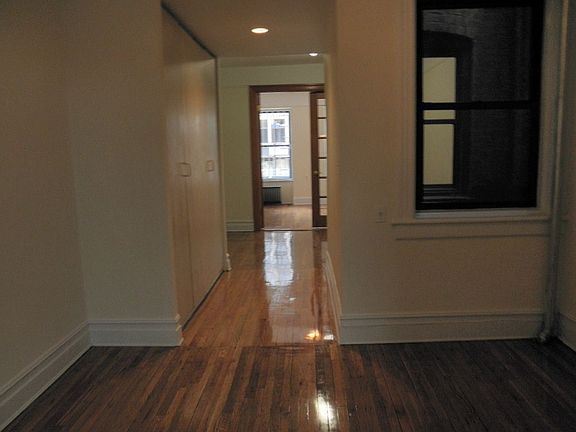 4th image of 215 E 86th St APT 2W