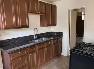 5065 Olivewood Ave, Riverside, CA 92506