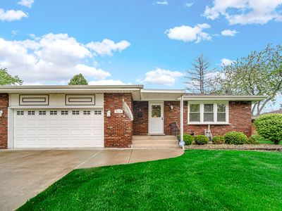 8218 Madison Ave, Munster, IN, 46321