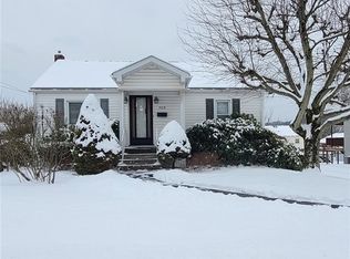 305 Nebraska Dr, New Kensington, PA