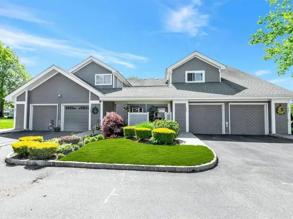 282 Dockside #282, Moriches, NY 11955