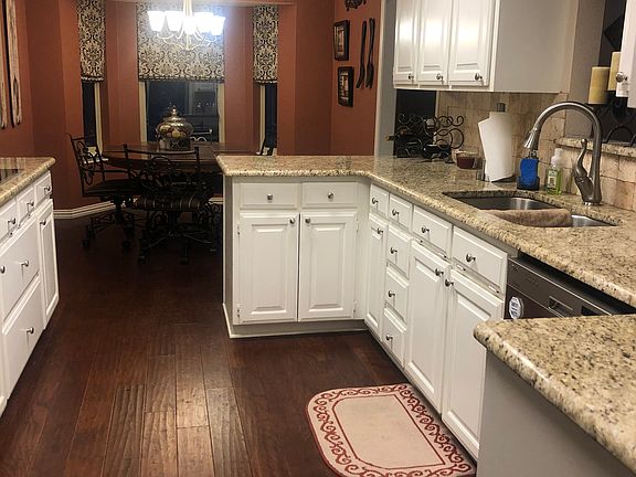 3rd image of 300 Trinidad Ct