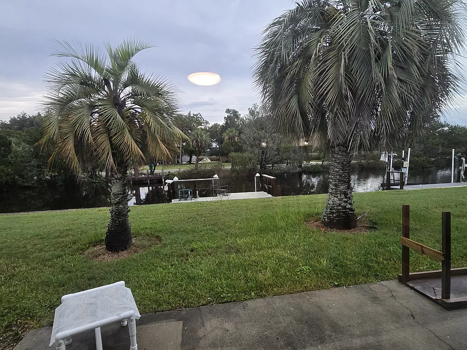 11292 W Bayshore Dr