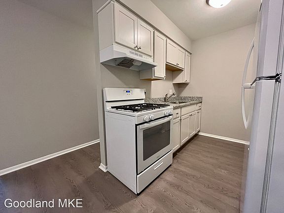 2nd image of 2114 W College Ave #11
