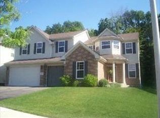 875 Forest Glen Ct, Bartlett, IL 60103
