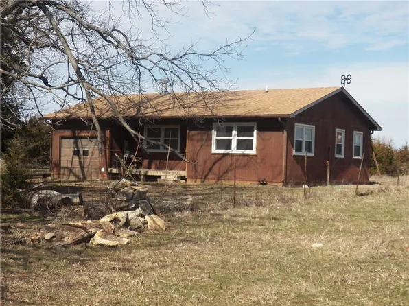 5189 Lee Rd, Mound City, KS 66056