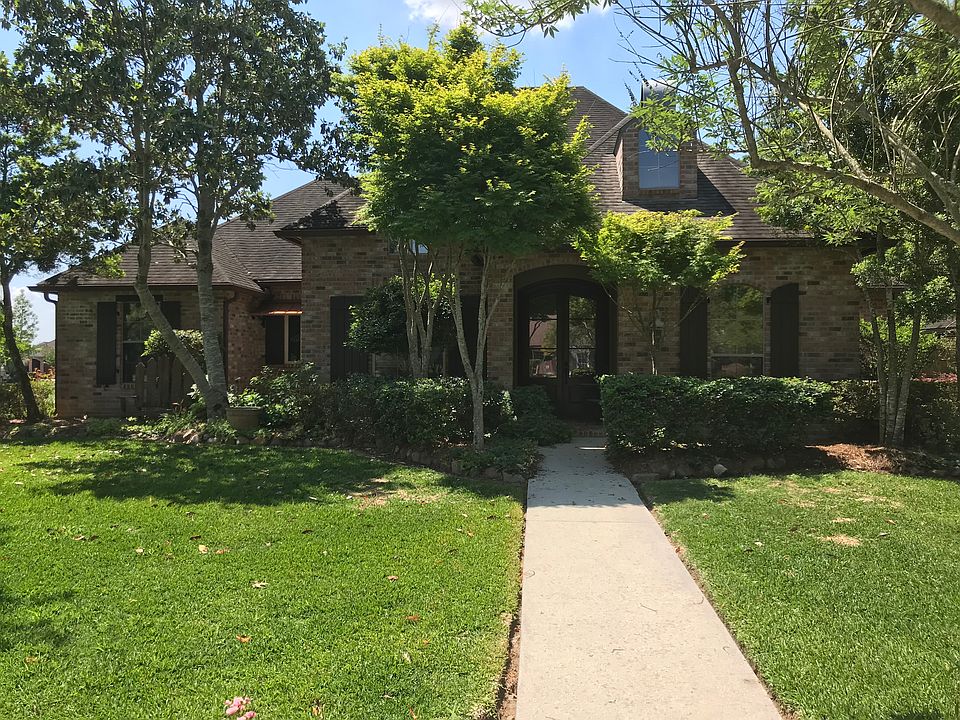 1st image of 301 Anslem Dr