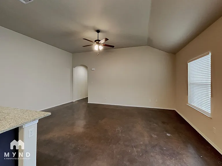 228 Kaspar Way — Photo 2