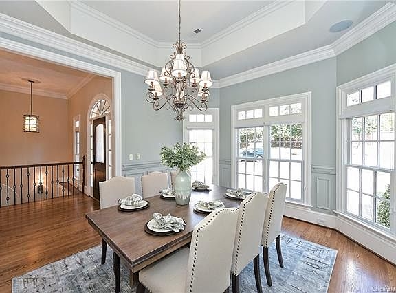 4th image of 4012 Waterford Dr