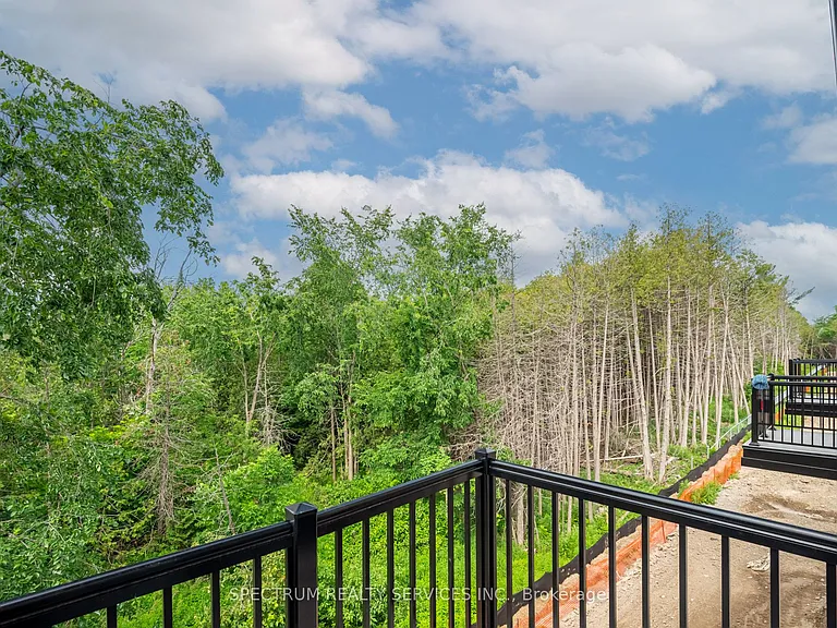146 Blue Forest Cres — Photo 49