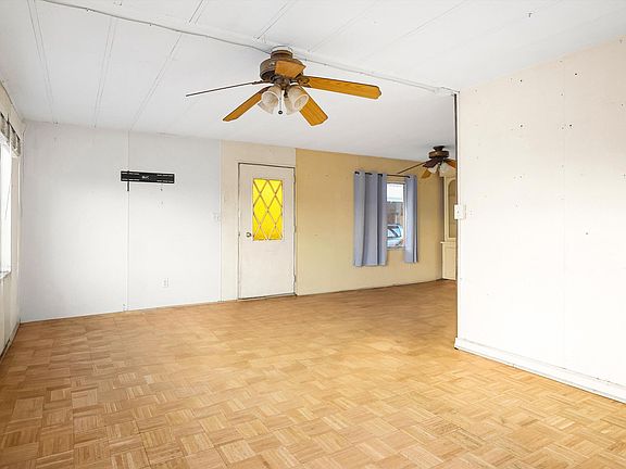 3rd image of 7465 Hollister Ave Space 324