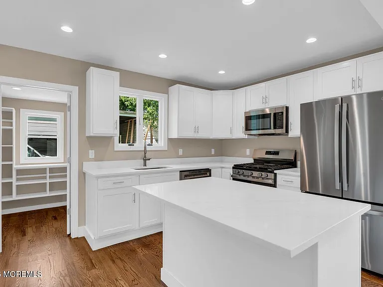18 Maple Ave #A — Photo 8