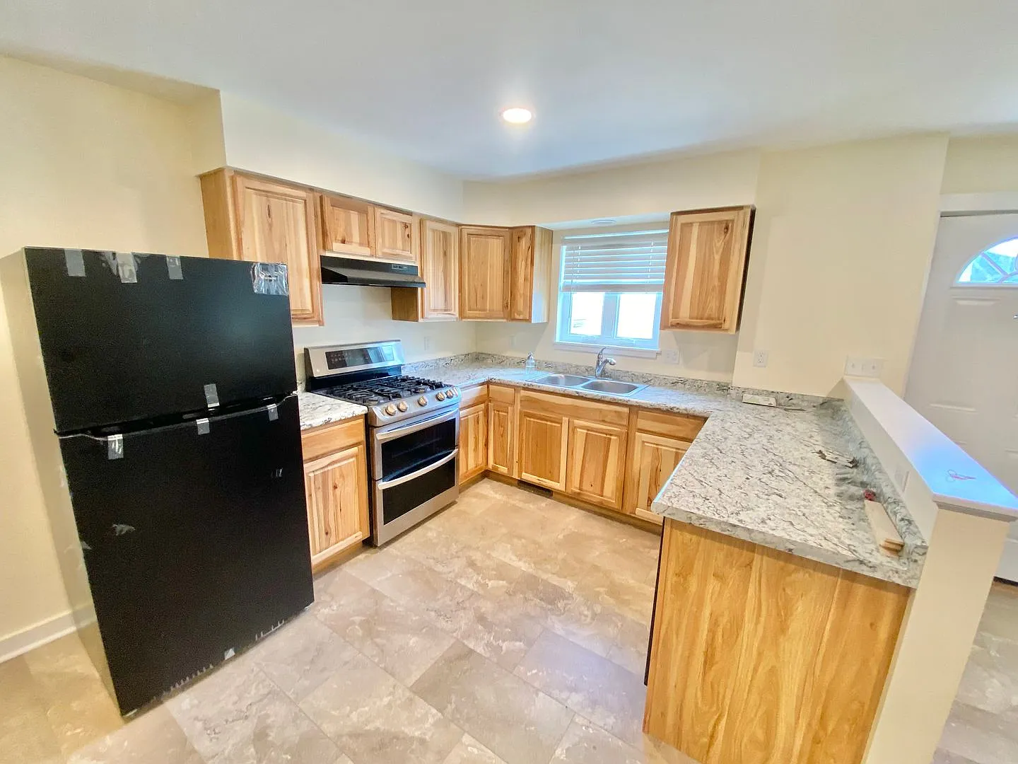 31 Volz St — Photo 1