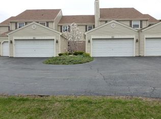 815 Banyan Dr, Elk Grove Village, IL 60007