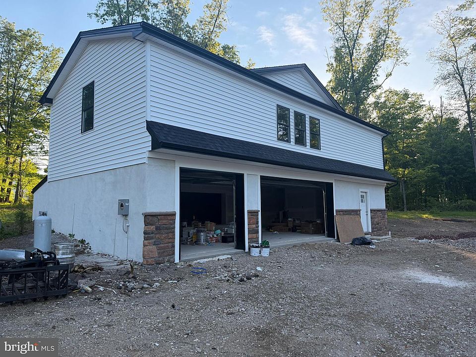 2nd image of 82 Scott Rd