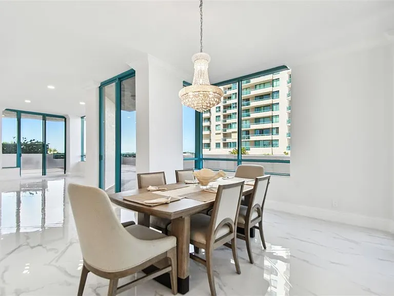 1560 Gulf Blvd #306 — Photo 5
