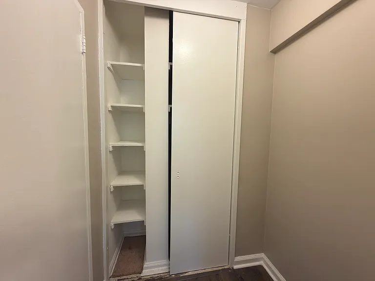 3021 Edwin Ave #2H — Photo 10