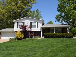 18 Westbury Dr, Belleville, IL