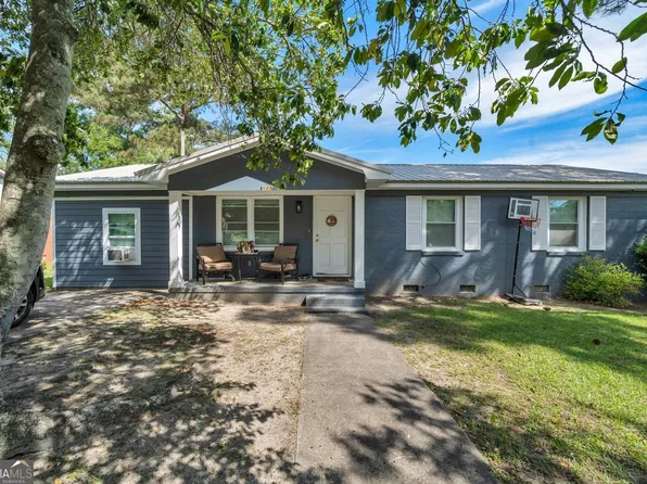 611 E 3rd Ave, Cordele, GA 31015