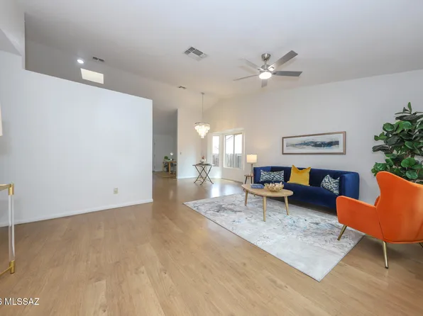 1848 W Chardonnay Dr, Tucson, AZ 85746