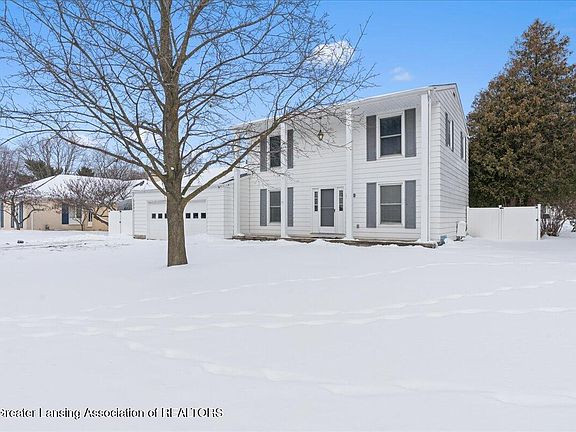 4th image of 537 Vanderveen Dr