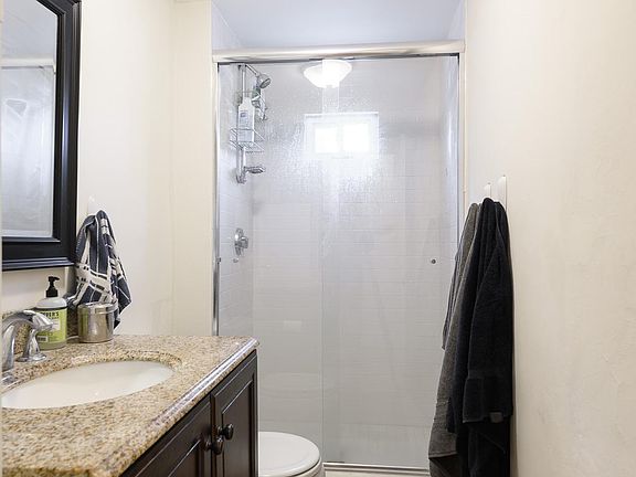 5th image of 720 Massachusetts Ave #1