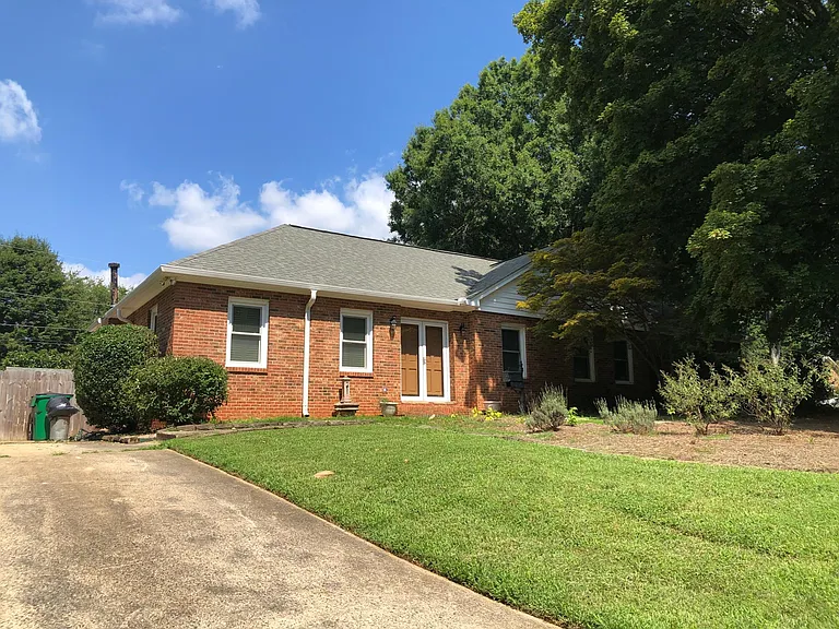 1337 Ashbrook Pl — Photo 1