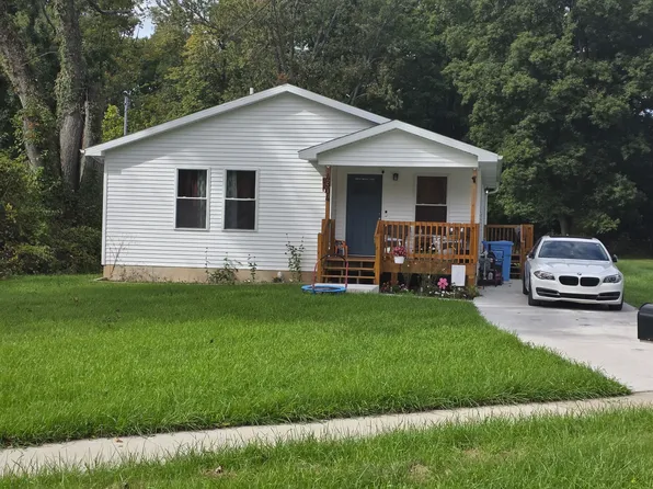 4304 Christiansen Rd, Lansing, MI 48910