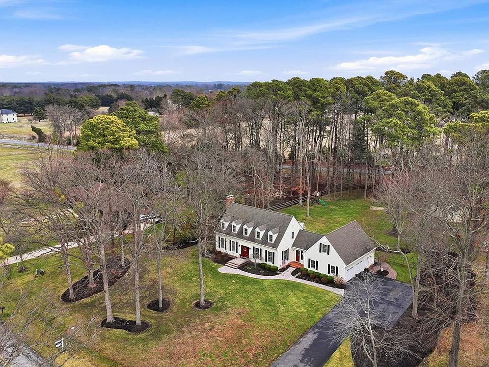 1st image of 322 Prospect Bay Dr W