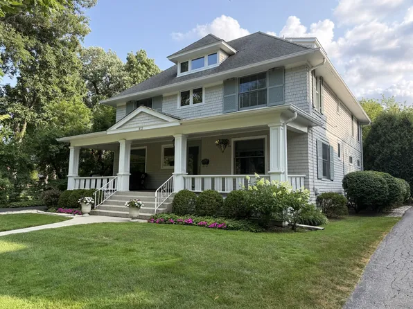 412 Cumnor Rd, Kenilworth, IL 60043