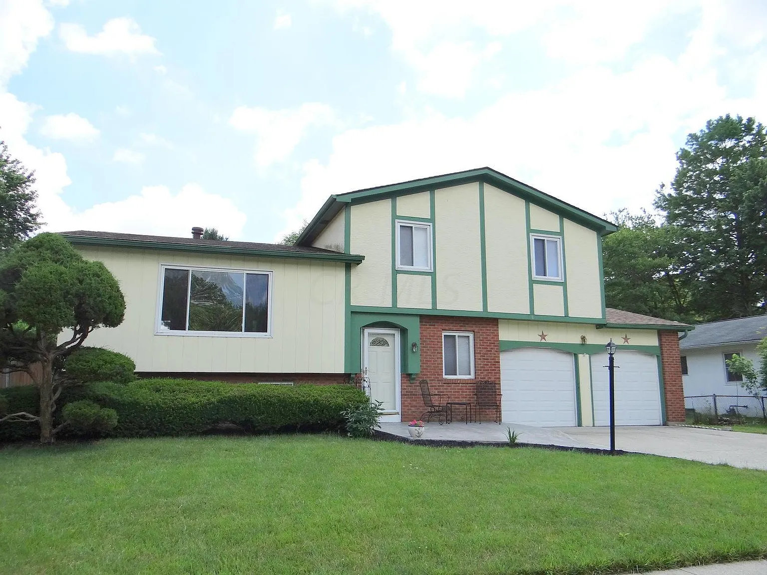 1266 Fletcher Dr photo 1