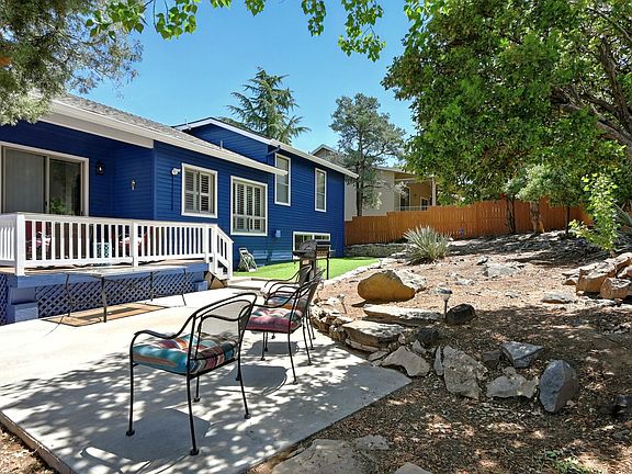 2nd image of 601 E Phoenix St