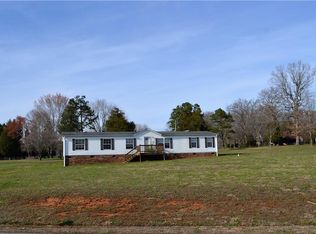 128 Tan Cam Dr, Lexington, NC 27295