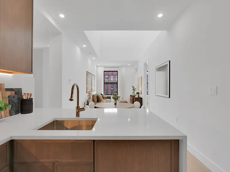 149 2nd Ave #4 — Photo 5