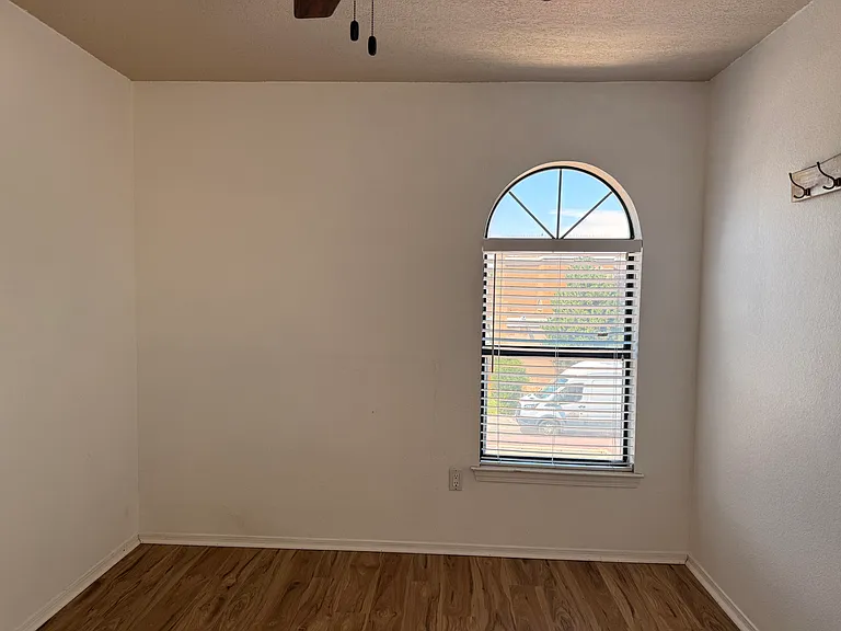 7812 Ranchwood Dr NW — Photo 21
