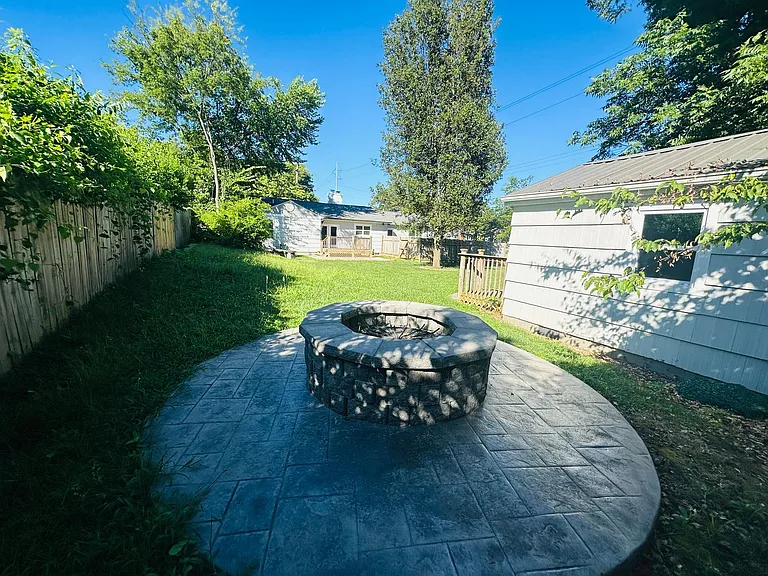 602 W Glenwood Ave — Photo 14