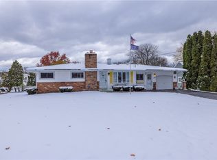282 Straub Rd, Rochester, NY 14626