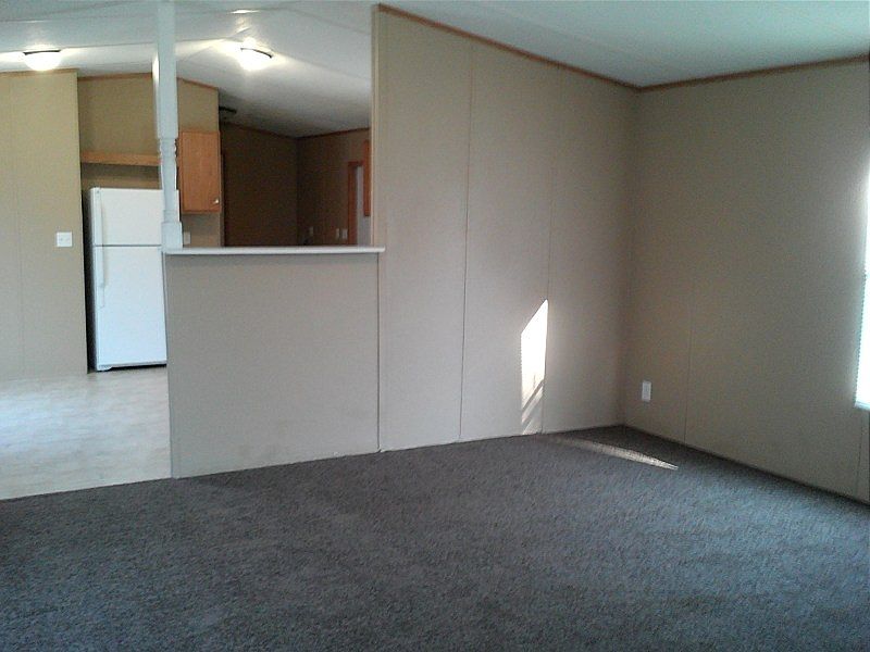 2nd image of 1209 Orchard Ln