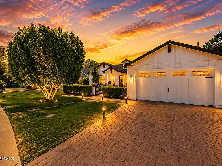 3655 E Piccadilly Rd — Photo 35