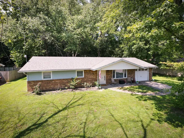 1023 Roberta Dr, Murphysboro, IL 62966