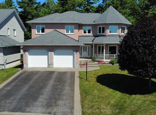 1705 Silver Bark Ave, Ottawa, ON K1C 7A9