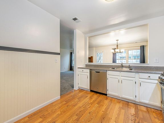 4th image of 18 Evergreen Dr #C28